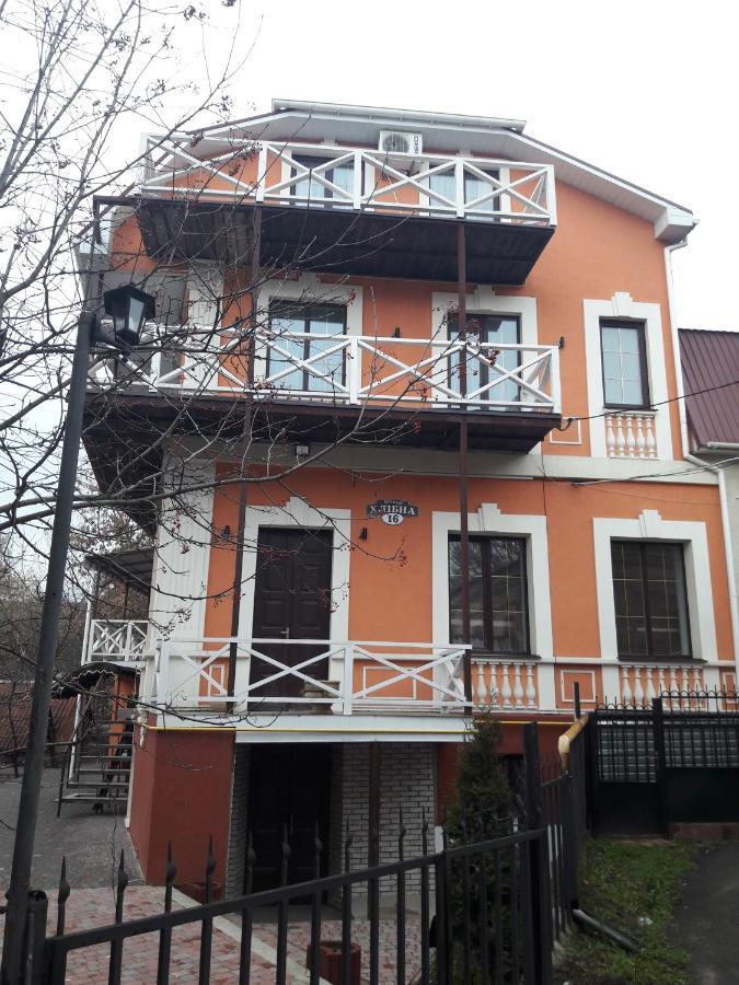 Family Apartment Vinnycja Esterno foto