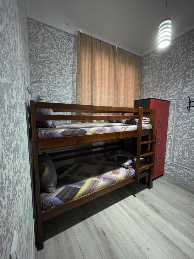 Family Apartment Vinnycja Esterno foto